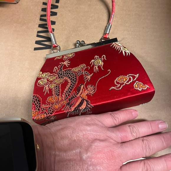 💗Very small oriental purse💖 - Picture 2 of 2